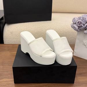 Zapatos de diseñador, marcas clásicas, estilos modernos, zapatos cómodos y antideslizantes con suela gruesa, sandalias para playa y exteriores - Product Image 2