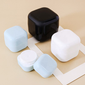 Pot en plastique transparent personnalisé de luxe, carré, CMYK, 5 ml, 10 ml, 20 ml, 30 ml, 50 ml, pour emballages de crème cosmétique, soin de la peau, sérum, masque facial - Product Image 1