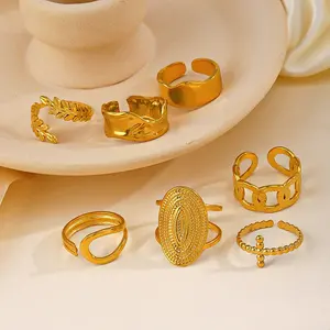 Anillo Ancho de Compromiso y Boda con Corazón en Color Dorado, Joyería Punk Geométrica Vintage de Moda, Anillos de Acero Inoxidable para Mujeres y Hombres - Product Image 2