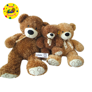 Grand ourson en peluche de 60cm à 180cm de fabrication chinoise pour anniversaire ou fête des mères personnalisable ODM/OEM - Product Image 4