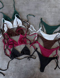 Nuevo Bikini Triangular con Estampado de Cuadros y Lazos, Tirantes Finos, Última Moda en Venta - Product Image 6