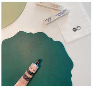 Ensemble de dessous-de-plat et de sous-verres en cuir PU, isolation thermique, résistant à l'eau et à l'huile, antidérapant, pour la table à manger - Product Image 2