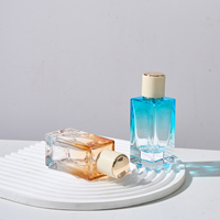 Flacon de parfum de luxe de haute qualité, carré, transparent, dégradé, 30ML50ML100ML, avec vaporisateur à pompe, flacon de parfum vide personnalisé