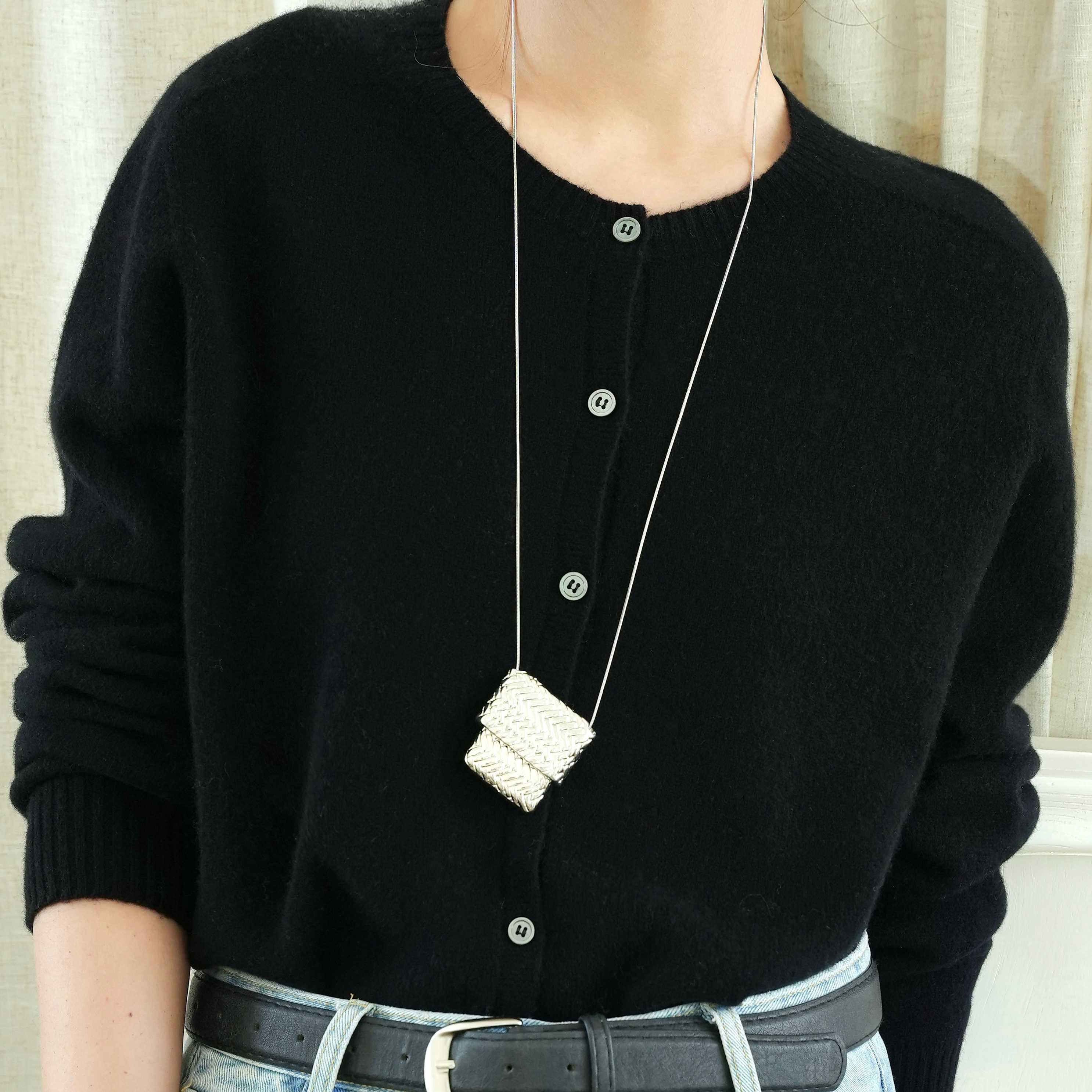 Hot Sale Crew Neck Cardigan Fashionable Woolen Blend Skin Soft Sweater Computer Knitted Cardigan