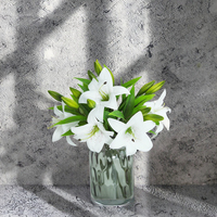 Fleurs artificielles Anthurium blanches à 3 têtes, aspect naturel, faites à la main, de haute qualité, pour la décoration de la maison le jour du poisson d'avril
