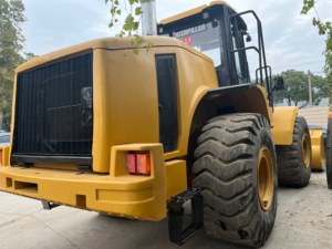 Chargeuse sur pneus CAT 966H d'occasion, chargeuse frontale Caterpillar 966H, chargeuse sur pneus de 6 tonnes avec moteur Cat, en bon état de fonctionnement - Product Image 6