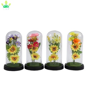 Kit de fleurs artificielles La Belle et la Bête, tournesol en soie avec lumière LED dans des feuilles vertes, dôme en acrylique sur base en plastique - Product Image 5