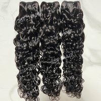 Luxuriöse, kutikula-ausgerichtete 100 % unbehandelte vietnamesische Echthaar-Bündel, Kinky Curly, doppelt gezogen, dicke Rohhaar-Extensions