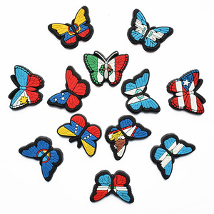 Dibujos animados DIY zapatos hechos a mano accesorios de flores hebillas de bandera nacional de goma suave personalizadas incluye cuentas de silicona y PVC - Product Image 2