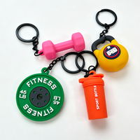 Porte-clés personnalisé en caoutchouc de silicone et PVC, design haltère de fitness et haltères kettlebell, avec ouvre-bouteille intégré, style dessin animé 3D