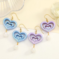 Boucles d'oreilles en perles avec crochets en acier inoxydable, motif couronne et cœur, colorées, ajourées, mignonnes, romantiques, douces, polyvalentes, adaptées à toutes les tenues, bijoux de mode