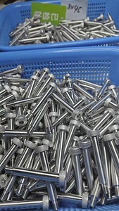 Fournisseur direct d'usine <span class=keywords><strong>MISUMI</strong></span>, boulons de dénudage en acier inoxydable conformes aux normes ISO M4 M4.5 M5 M5.5 M6 M6.5 M8 M10 - Product Image 4