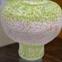 Vase de table artisanal en céramique de luxe antique chinoise, style Art Déco, vert mat, rustique, pour décoration intérieure, écologique