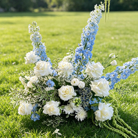 Elegante blauwe en ivoorkleurige bloemrij voor de bruiloftsceremonie, kunstmatige bloemenloper voor de vloer, te koop