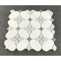 Newstar moderne naturel Arabescato blanc marbre douche sol Mesh soutenu carreaux de mosaïque motif marbre fleur forme carreaux de mosaïque