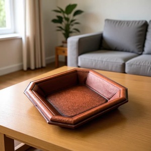 Plateau octogonal en cuir tanné végétal fait main – Organisateur vintage pour Wenwan et bijoux avec finition grain naturel - Product Image 1