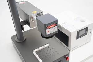 Machine de marquage <span class=keywords><strong>laser</strong></span> UV portable <span class=keywords><strong>355nm</strong></span> à bas prix d'usine UV refroidie à l'eau petit <span class=keywords><strong>laser</strong></span> découpant des feuilles en plastique, bouteilles en verre - Product Image 3