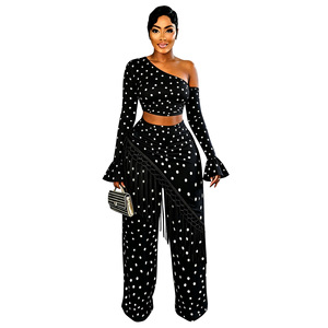 Conjunto de Dos Piezas para Mujer con Estampado de Lunares, Top con Hombros Descubiertos y Mangas Anchas, Pantalones Anchos con Flecos, Atuendo a la Moda para Damas - Product Image 5