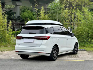 Véhicule d'occasion BYD Song MAX DM-i 105KM Executive 6 places, véhicule utilitaire sport hybride rechargeable, véhicule électrique familial et professionnel, modèle 2022, export - Product Image 3