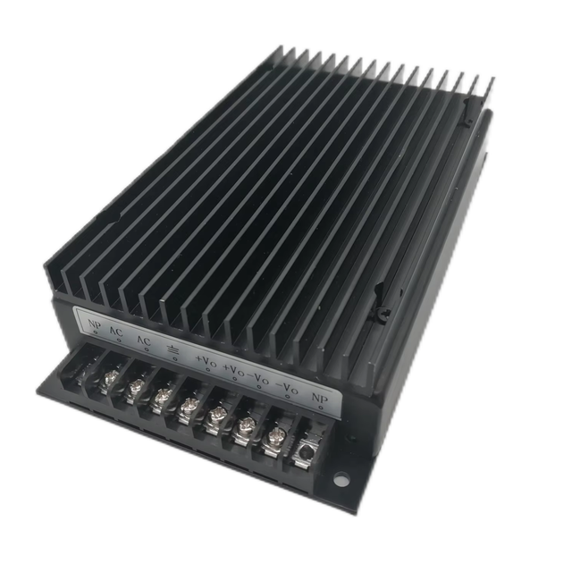 200W DC/DC Converter 400-800V to 12V/15V/18V/24V/28V/36V/48V/100V/110V/120V Isolated Chassis Mount