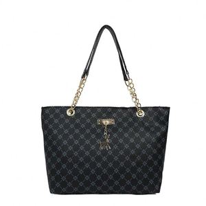 Bolsa femenina de alta calidad con detalles en metal y aplicaciones de cuentas. Diseño elegante y lujoso. Forro ligero en seda. - Product Image 2