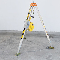 Trépied de sauvetage en aluminium robuste TRIPOD EVO, supporte une charge de 500 kg, idéal pour l'entrée dans les espaces confinés et les tâches de levage d'urgence