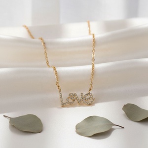 Cadeaux écologiques pour la fête des mères, bijoux de mariage et de fiançailles, chaîne plaquée or 18 carats avec pendentif en forme de cercle - Product Image 3