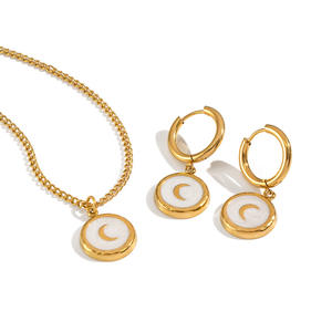 Ensemble de colliers et de boucles d'oreilles avec pendentif lune en acier inoxydable pour femmes, ensemble cadeau de bijoux de mode plaqué or <span class=keywords><strong>T95</strong></span> - Product Image 4