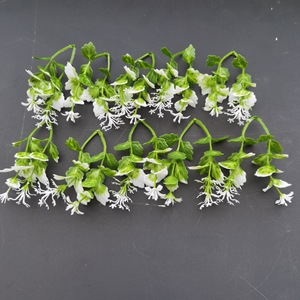 Plantes artificielles de fougère Wen Hope, verdure pour décoration murale intérieure, bouquets de fougères décoratifs, fleurs blanches, feuilles vertes - Product Image 2