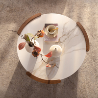 Table basse ronde en ardoise de style italien moderne et minimaliste, luxe léger, avec structure en bois massif, design élégant pour salons