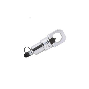 Eliminación de óxido en plantas petroquímicas / Uso de un separador de tuercas hidráulico tipo split para quitar pernos atascados jk-30f M10-m30 20t Tuerca hidráulica B - Product Image 1