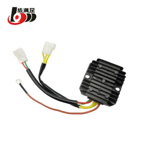 ตัวควบคุมแรงดันไฟฟ้าแบบเรียงกระแส 14.5V สำหรับระบบไฟฟ้ารถจักรยานยนต์ BMW F650 G650 - Product Image 1