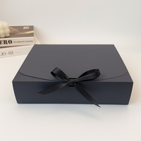 Boîte cadeau en papier de luxe personnalisée avec fermeture magnétique, boîte d'emballage rigide en carton pliable avec ruban pour vêtements, mariage, cosmétiques