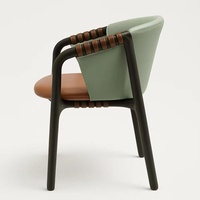 Chaise de salle à manger minimaliste moderne italienne en bois de frêne massif, fauteuil en cuir de selle pour usage domestique, chaise de salon en mousse haute élasticité
