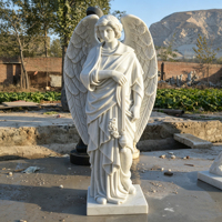 Sculpture d'ange assis en marbre sculpté à la main, style religieux classique, sur mesure, pour site commémoratif, avec grandes ailes