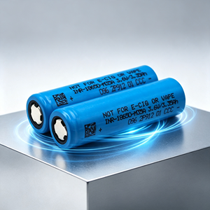 Batterie lithium-ion rechargeable longue durée de vie 500 cycles <span class=keywords><strong>INR18650</strong></span> <span class=keywords><strong>M35A</strong></span> 3.6V 3350mAh pour lampe torche et batterie externe (vente en gros) - Product Image 1