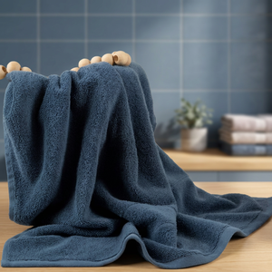 Serviette de bain de luxe 100% coton turc tissé, écologique, ultra douce et moelleuse, blanche, pour la douche et les hôtels - Product Image 4