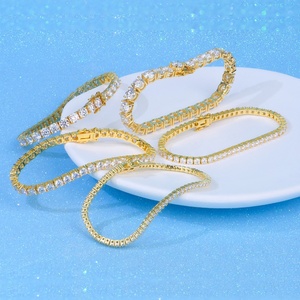 Pulsera de Alta Calidad Chapada en Oro Amarillo de 2mm -6mm, Plata 925, Moissanita VVS1, Forma Redonda, Estilo Tenis - Product Image 2