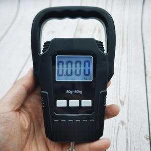 Beleuchtete Fischhaken-Hängewaage mit LCD-Anzeige, 50 kg Elektronische Tragbare Gürtelwaage, 50KG Reise-Hängewaage, Digitale Gepäckwaage - Product Image 6