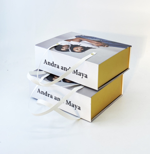 Caja de Regalo para Baby Shower 2026 <span class=keywords><strong>con</strong></span> MOQ Bajo, Caja Rígida de Papel <span class=keywords><strong>con</strong></span> Imán Personalizada, Forro de <span class=keywords><strong>Tela</strong></span>, Grabado en Relieve, Foto Personalizada de Mamá y Papá - Product Image 4