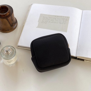 Bolsa de Almacenamiento de Maquillaje Sanze, con Cierre, de Poliéster, Multifuncional, Diseño Portátil con Estampado de Cerezas, Monedero para Toallitas Sanitarias y Monedas - Product Image 4