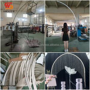 Arche en métal avec cristaux suspendus éclairés par LED pour la décoration de la scène de réception de mariage, fond de scène - Product Image 3