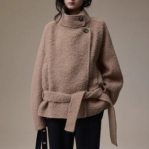 Weisilili Vente en gros Manteaux courts en alpaga à col montant d'hiver Fil bouclé personnalisé Manteaux en laine véritable pour femmes avec ceinture - Product Image 1