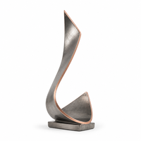 Trophée en métal Thistle, motif feuilles de gazon arqué en cuivre, logo personnalisé, trophée de récompense, cylindre noir mat, cadeaux de bienvenue