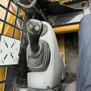 CAT 226B mini chargeuses utilisées chargeuse compacte 1 tonne Caterpillar 226B2 chargeur coulissant godet à creuser bulldozer dispositif de préhension - Product Image 5