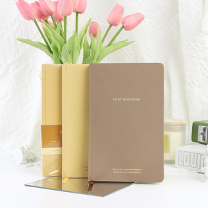 Diario de Lino A5 Personalizado, Cuaderno Planificador Diario de 365 Días, Funda de Tela, Cuaderno de Afirmación con Encuadernación en Papel, Rejilla Personalizable - Product Image 1