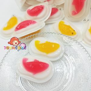 Venta al por mayor Halal nueva carpa gelatina pudín caramelo afrutado dulce pescado forma <span class=keywords><strong>ingredientes</strong></span> azúcar botella embalaje - Product Image 4