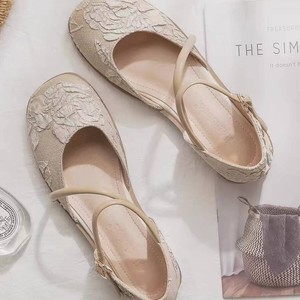 Spring New Style Shallow Mouth Flat Bottom New Chinese Style Lady's Flats Women's French Rose Soft Bottom Beanie Shoes - Product Image 2