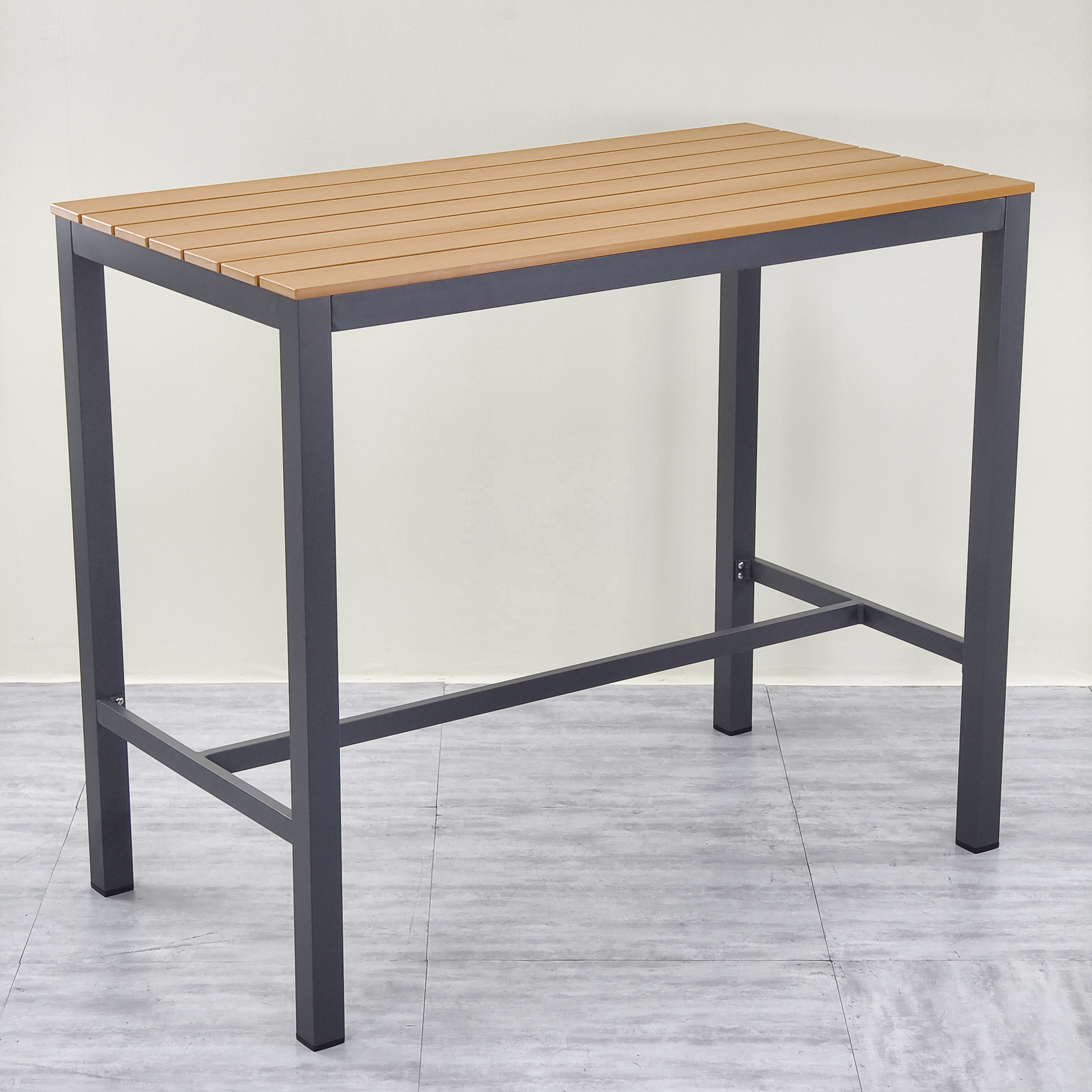 Aluminum Bar Counters Durable Stylish Solutions