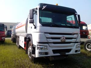 Dongfeng 6X4 25000L <span class=keywords><strong>Camion</strong></span> <span class=keywords><strong>hydrocarbure</strong></span> transporter carburant  <span class=keywords><strong>Camion</strong></span> citerne à carburant - Product Image 1